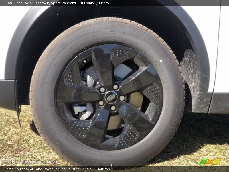 Fuji White / Ebony 2020 Land Rover Discovery Sport Standard