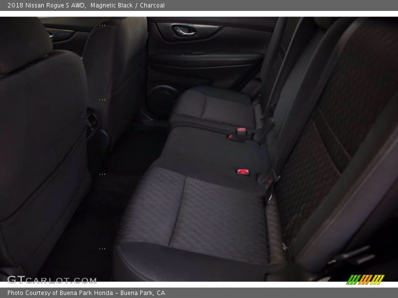 Magnetic Black / Charcoal 2018 Nissan Rogue S AWD