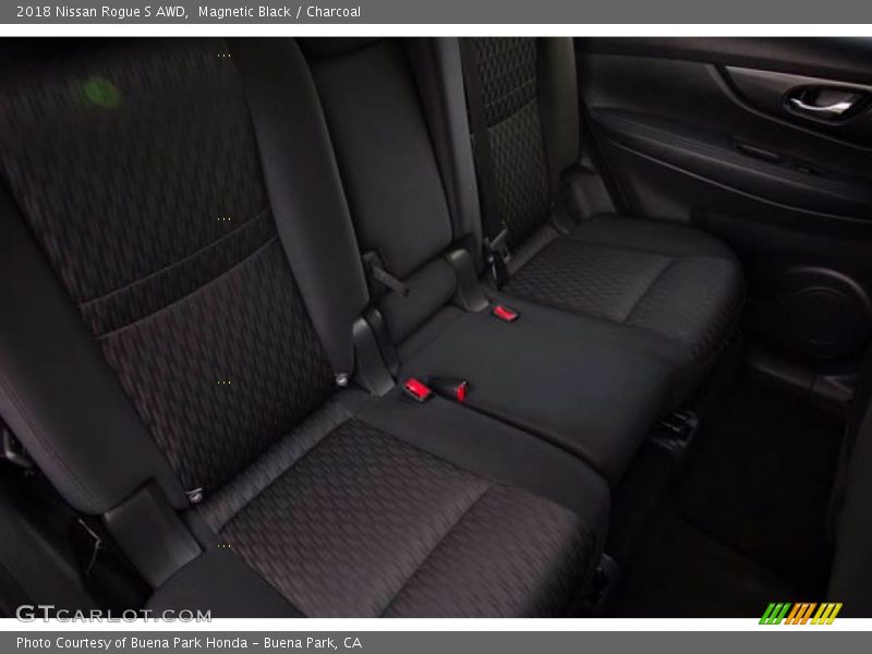 Magnetic Black / Charcoal 2018 Nissan Rogue S AWD