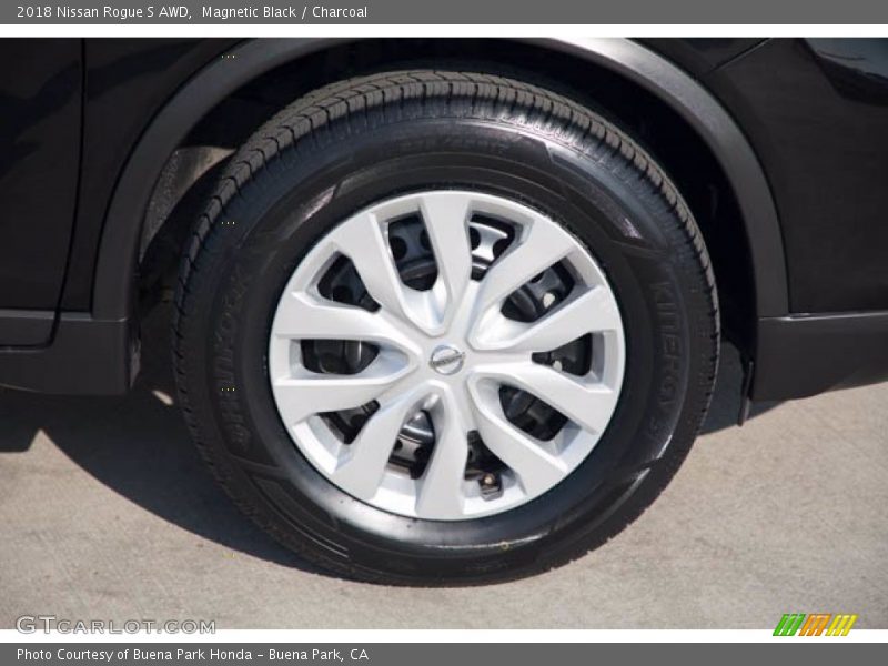 Magnetic Black / Charcoal 2018 Nissan Rogue S AWD