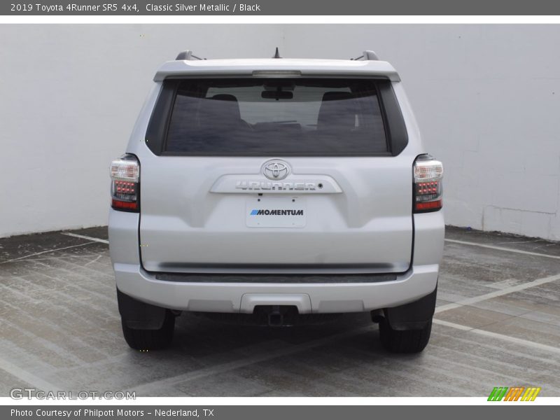 Classic Silver Metallic / Black 2019 Toyota 4Runner SR5 4x4