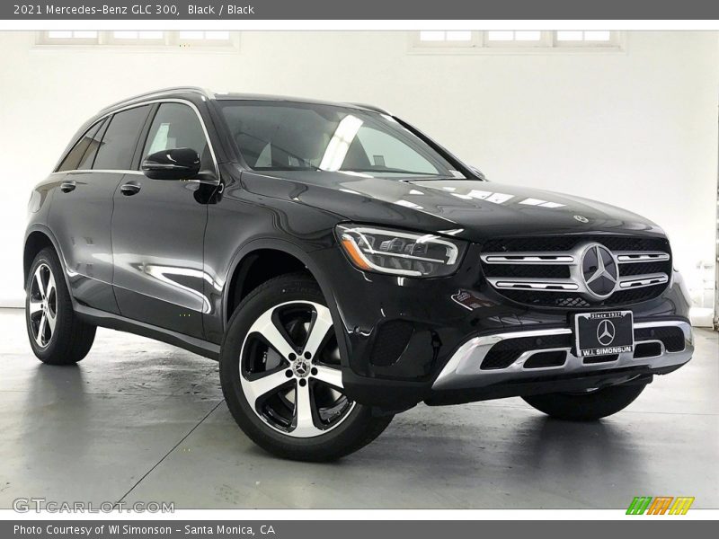 Black / Black 2021 Mercedes-Benz GLC 300