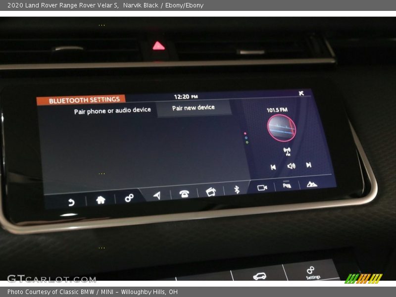 Controls of 2020 Range Rover Velar S