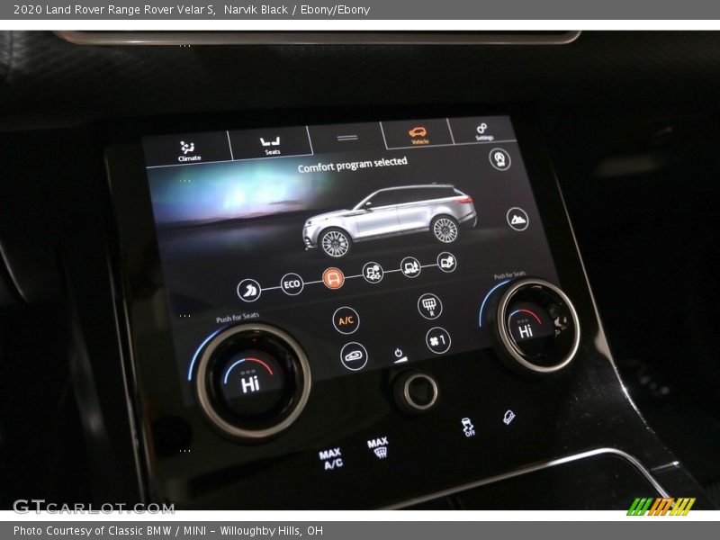 Controls of 2020 Range Rover Velar S
