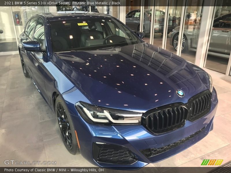 Phytonic Blue Metallic / Black 2021 BMW 5 Series 530i xDrive Sedan
