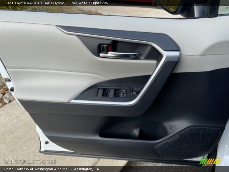 Super White / Light Gray 2021 Toyota RAV4 XLE AWD Hybrid