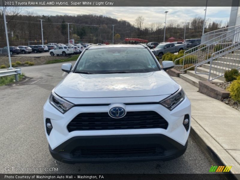 Super White / Light Gray 2021 Toyota RAV4 XLE AWD Hybrid