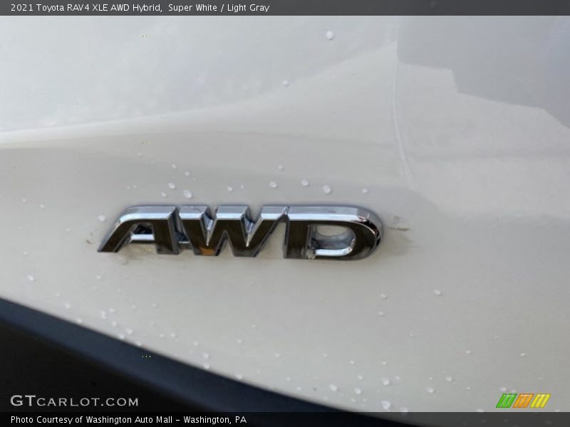 Super White / Light Gray 2021 Toyota RAV4 XLE AWD Hybrid