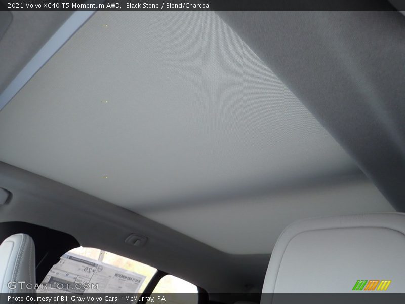 Black Stone / Blond/Charcoal 2021 Volvo XC40 T5 Momentum AWD
