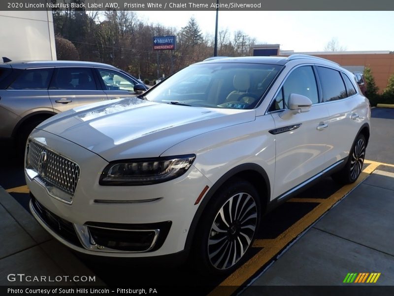 Pristine White / Chalet Theme Alpine/Silverwood 2020 Lincoln Nautilus Black Label AWD