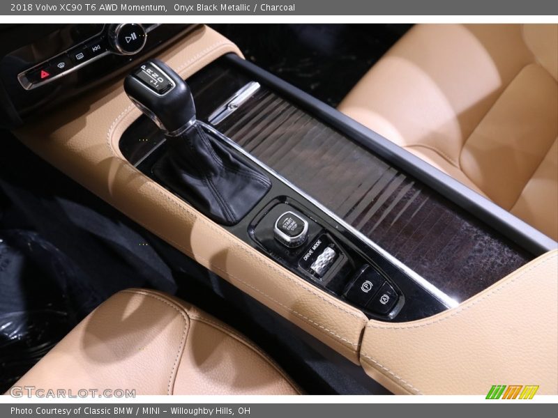 Onyx Black Metallic / Charcoal 2018 Volvo XC90 T6 AWD Momentum