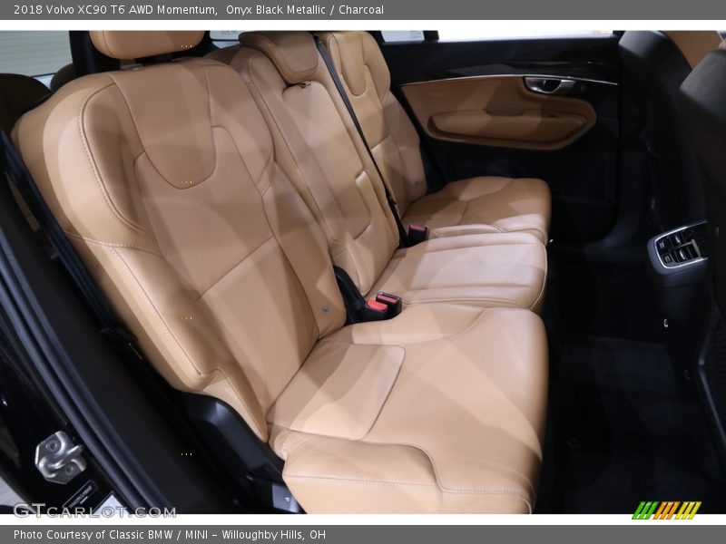 Onyx Black Metallic / Charcoal 2018 Volvo XC90 T6 AWD Momentum