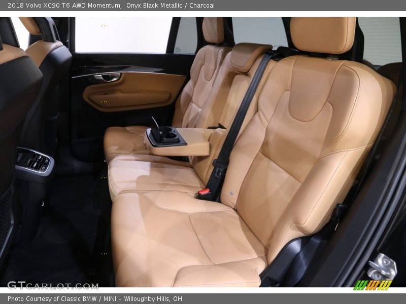 Onyx Black Metallic / Charcoal 2018 Volvo XC90 T6 AWD Momentum
