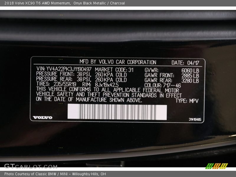 Onyx Black Metallic / Charcoal 2018 Volvo XC90 T6 AWD Momentum