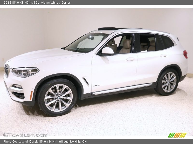 Alpine White / Oyster 2018 BMW X3 xDrive30i