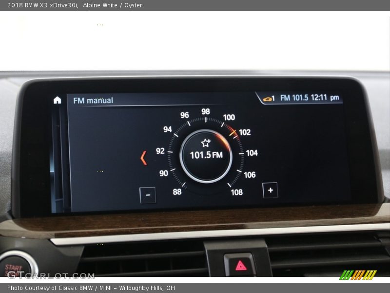 Alpine White / Oyster 2018 BMW X3 xDrive30i