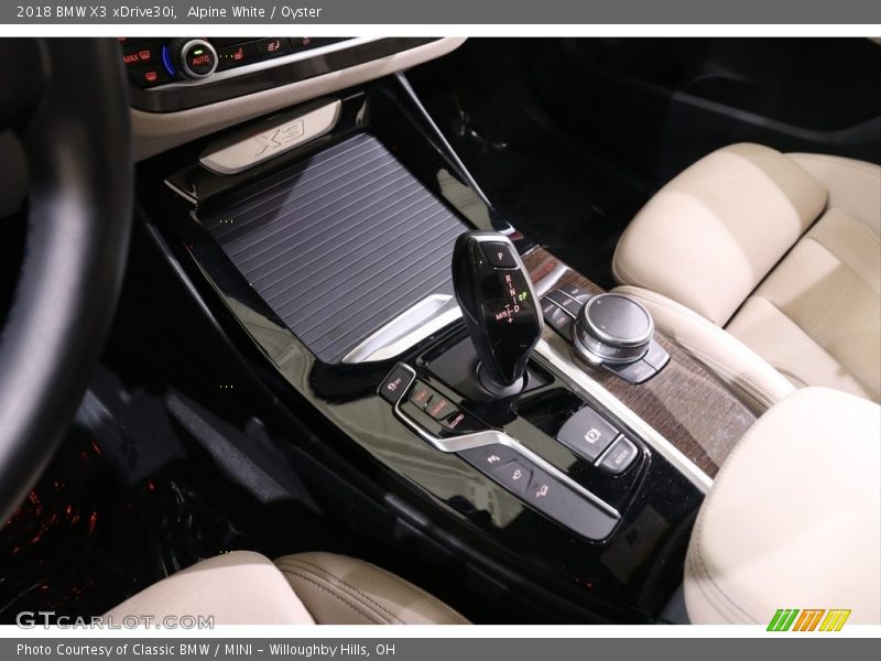 Alpine White / Oyster 2018 BMW X3 xDrive30i