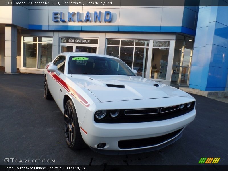 Bright White / Black/Ruby Red 2016 Dodge Challenger R/T Plus