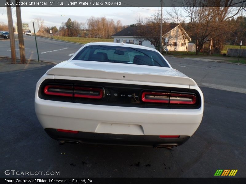 Bright White / Black/Ruby Red 2016 Dodge Challenger R/T Plus