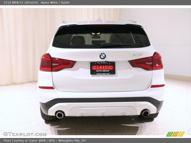 Alpine White / Oyster 2018 BMW X3 xDrive30i