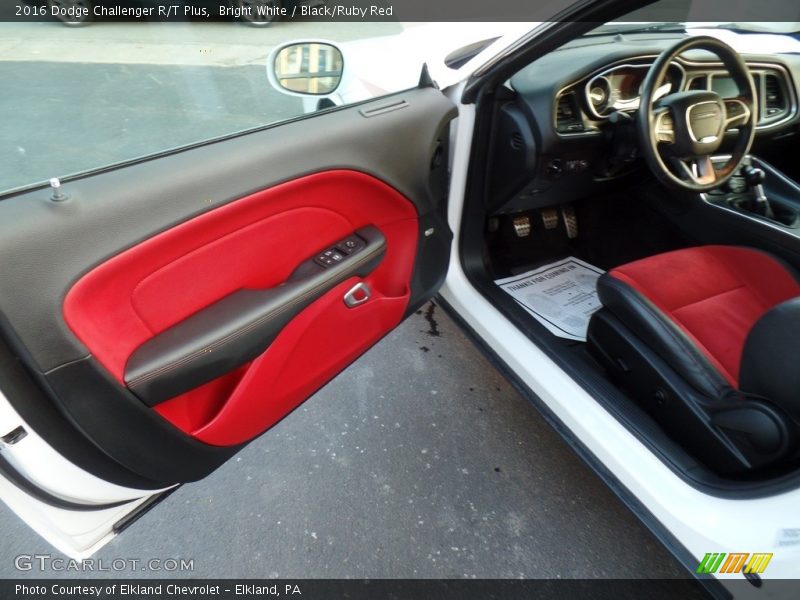 Bright White / Black/Ruby Red 2016 Dodge Challenger R/T Plus