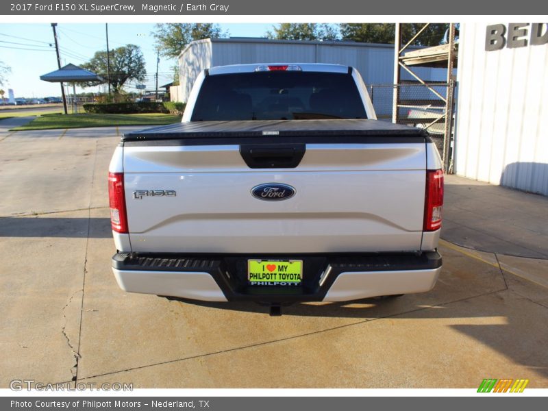 Magnetic / Earth Gray 2017 Ford F150 XL SuperCrew