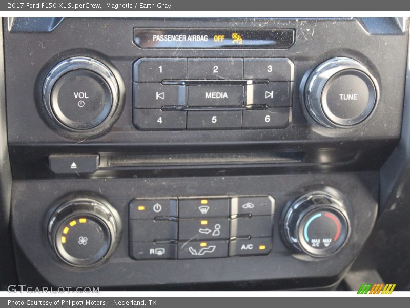 Magnetic / Earth Gray 2017 Ford F150 XL SuperCrew