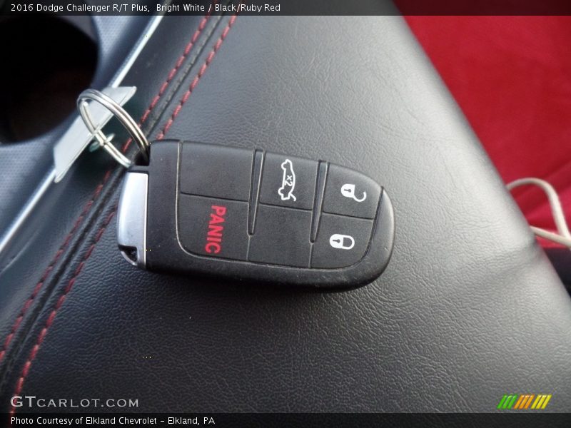 Keys of 2016 Challenger R/T Plus