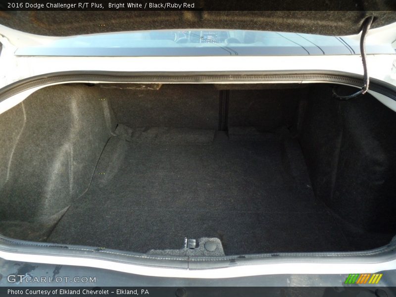 Bright White / Black/Ruby Red 2016 Dodge Challenger R/T Plus