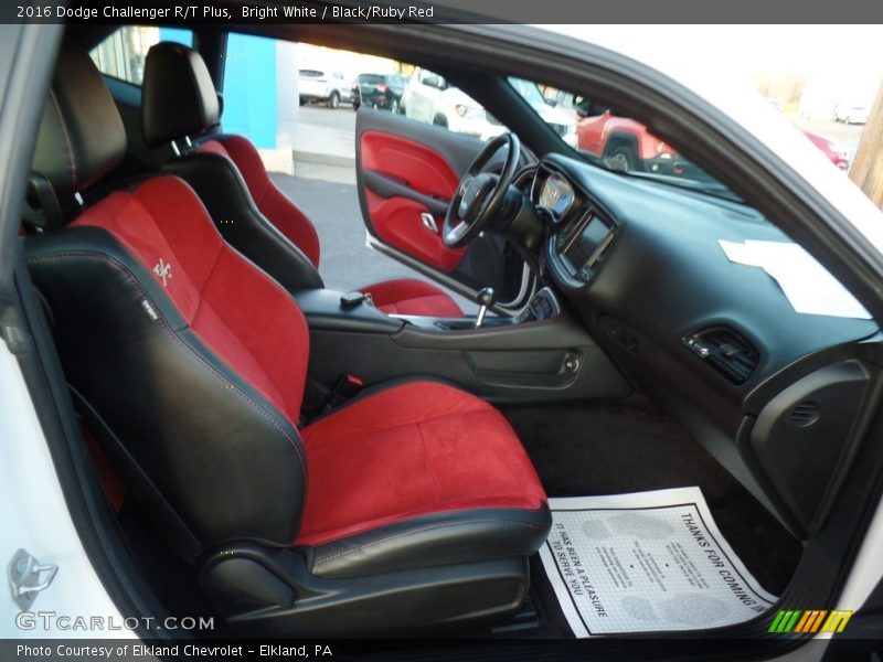 Front Seat of 2016 Challenger R/T Plus