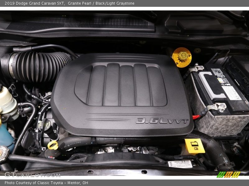 Granite Pearl / Black/Light Graystone 2019 Dodge Grand Caravan SXT