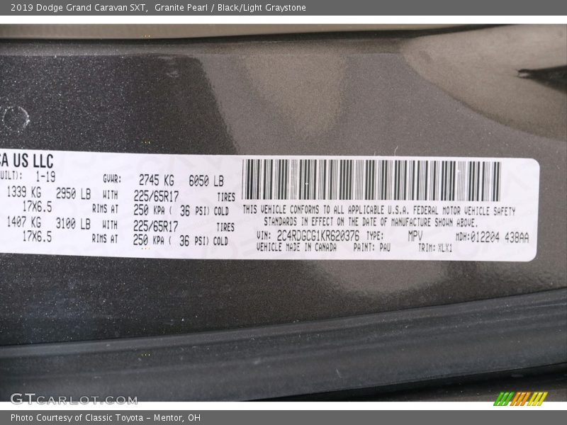 Granite Pearl / Black/Light Graystone 2019 Dodge Grand Caravan SXT