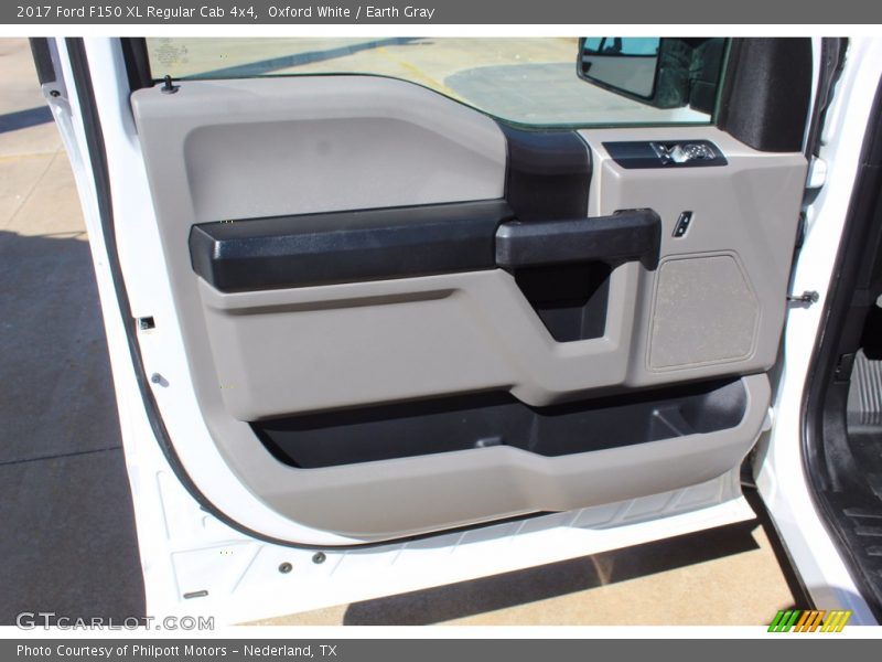 Oxford White / Earth Gray 2017 Ford F150 XL Regular Cab 4x4