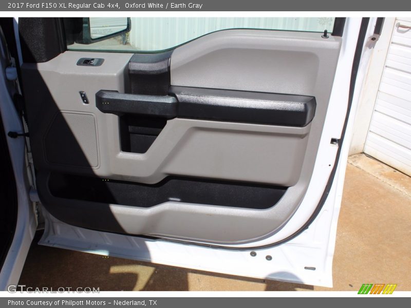 Oxford White / Earth Gray 2017 Ford F150 XL Regular Cab 4x4