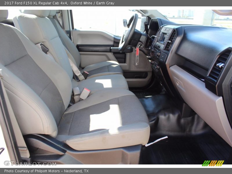 Oxford White / Earth Gray 2017 Ford F150 XL Regular Cab 4x4