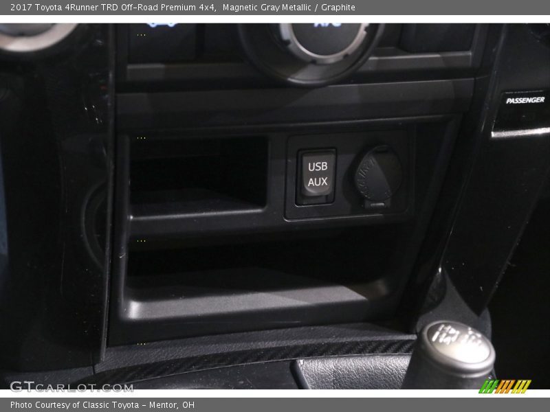 Magnetic Gray Metallic / Graphite 2017 Toyota 4Runner TRD Off-Road Premium 4x4