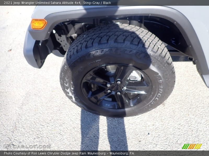 Sting-Gray / Black 2021 Jeep Wrangler Unlimited Sahara Altitude 4x4