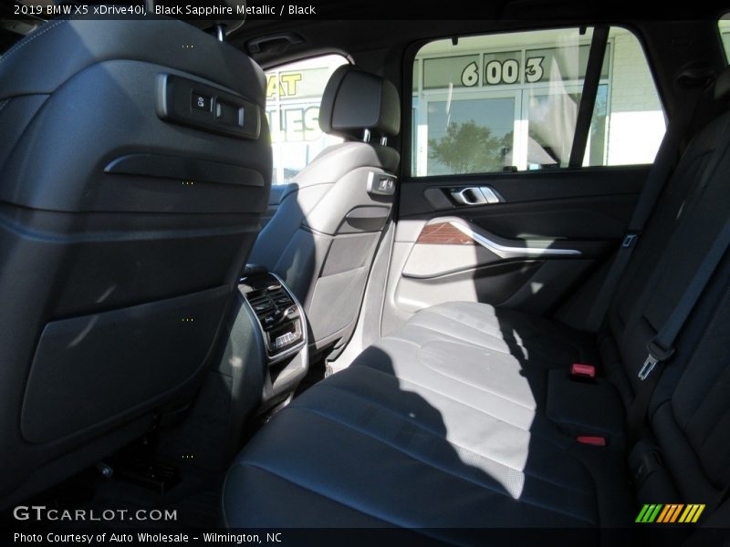 Black Sapphire Metallic / Black 2019 BMW X5 xDrive40i