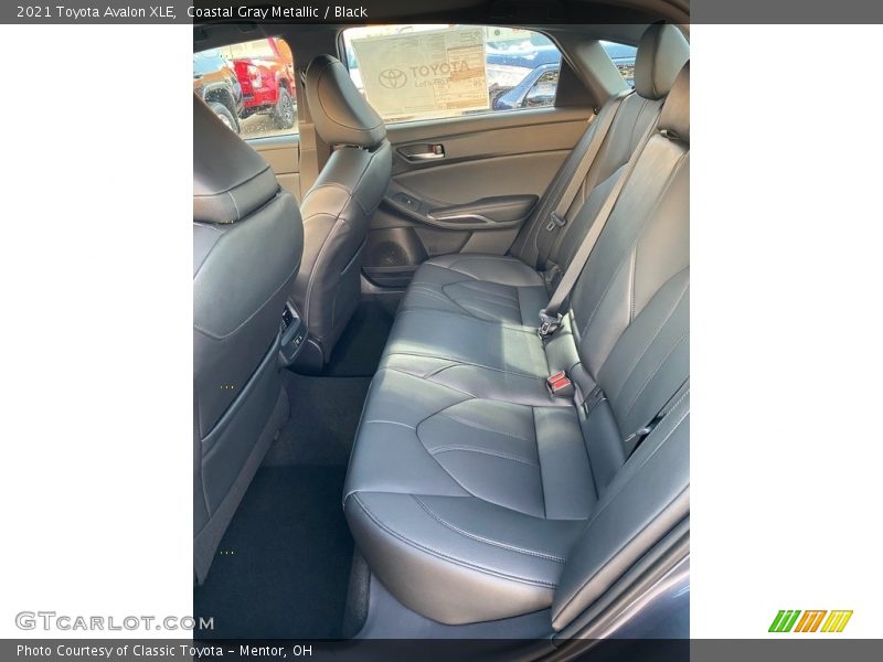 Coastal Gray Metallic / Black 2021 Toyota Avalon XLE