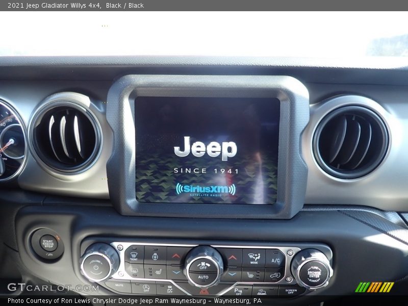 Black / Black 2021 Jeep Gladiator Willys 4x4