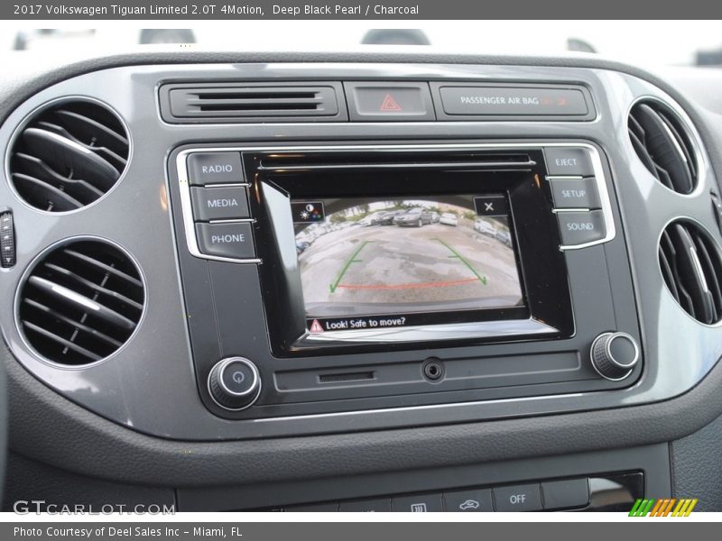 Controls of 2017 Tiguan Limited 2.0T 4Motion