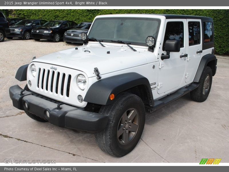 Bright White / Black 2015 Jeep Wrangler Unlimited Sport 4x4