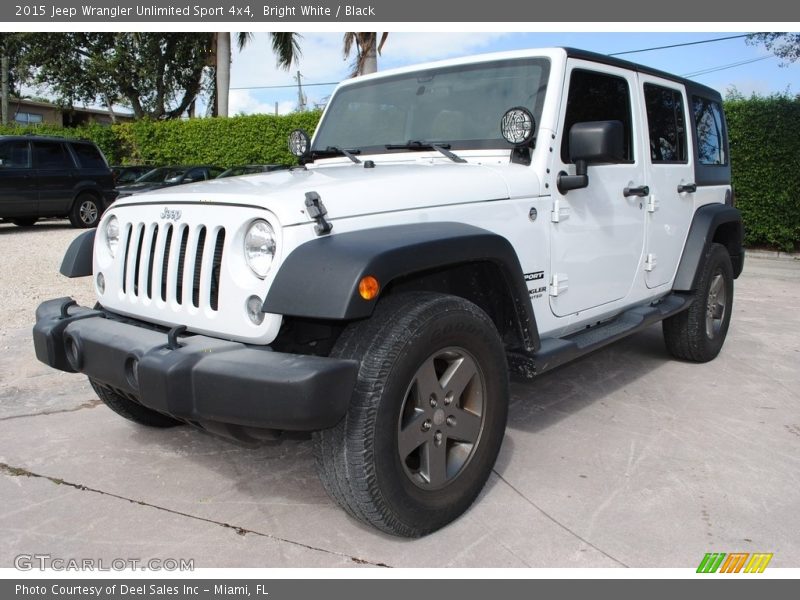 Bright White / Black 2015 Jeep Wrangler Unlimited Sport 4x4