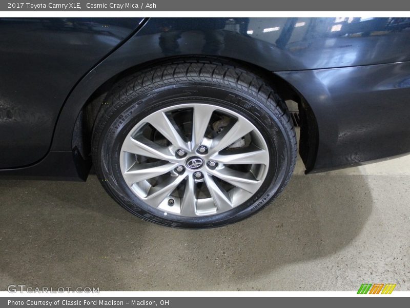 Cosmic Gray Mica / Ash 2017 Toyota Camry XLE