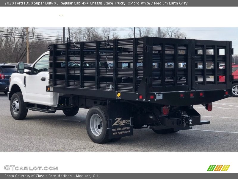 Oxford White / Medium Earth Gray 2020 Ford F350 Super Duty XL Regular Cab 4x4 Chassis Stake Truck