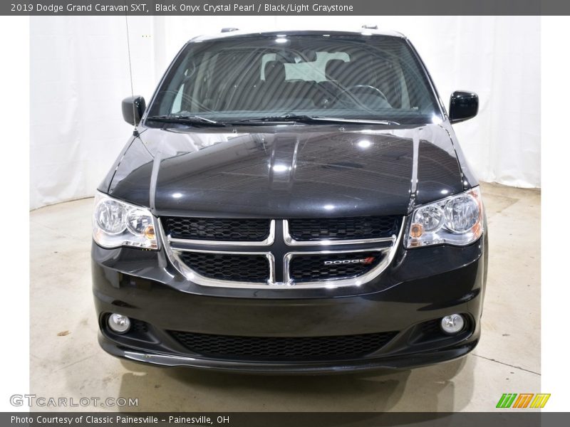Black Onyx Crystal Pearl / Black/Light Graystone 2019 Dodge Grand Caravan SXT