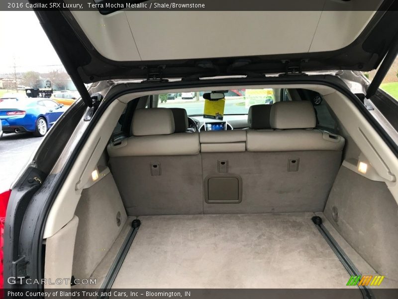 Terra Mocha Metallic / Shale/Brownstone 2016 Cadillac SRX Luxury