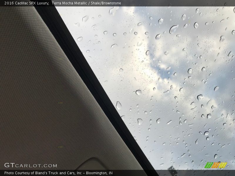 Terra Mocha Metallic / Shale/Brownstone 2016 Cadillac SRX Luxury