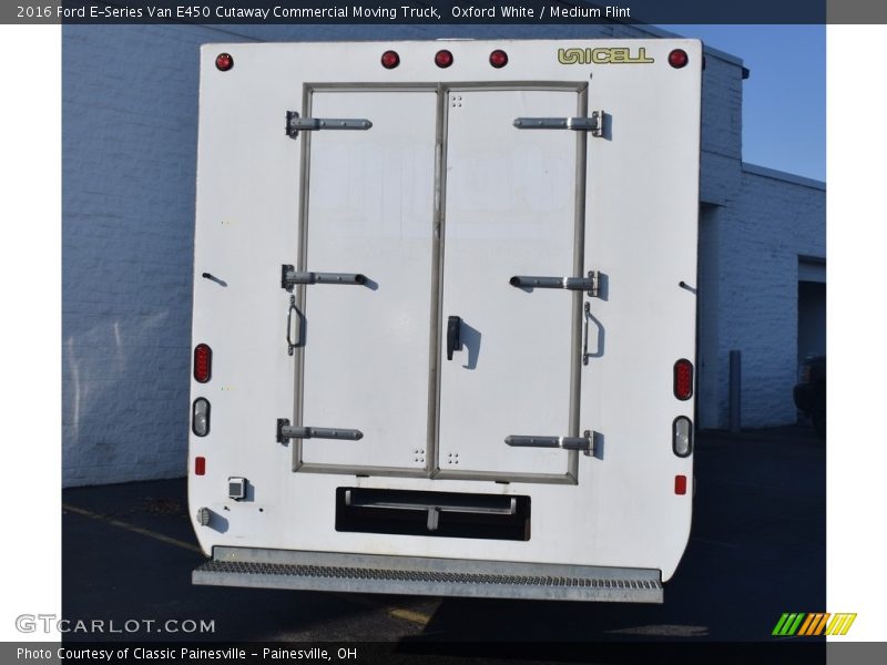 Oxford White / Medium Flint 2016 Ford E-Series Van E450 Cutaway Commercial Moving Truck