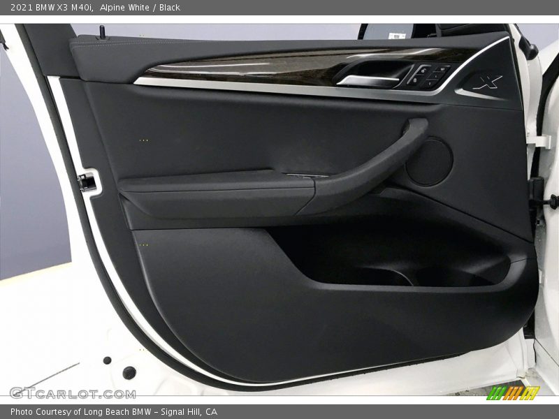 Alpine White / Black 2021 BMW X3 M40i